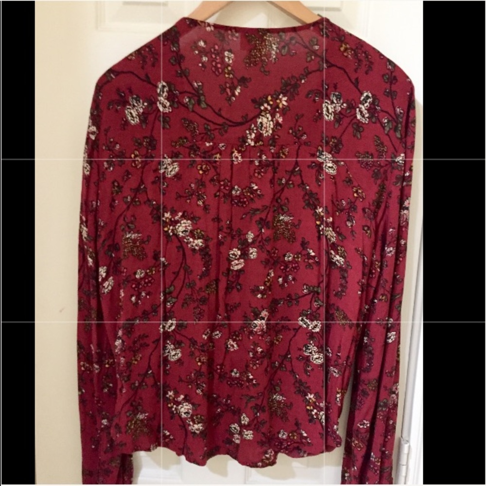 🌎SOLD🌎Deep Red Floral Print Blouse - Picture 2 of 6